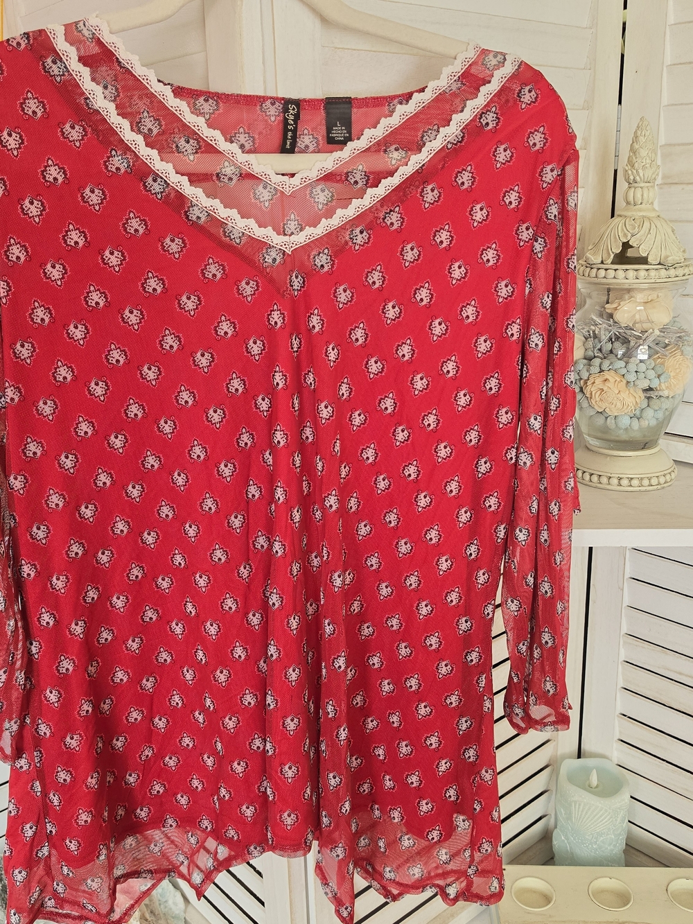 Skye's The Limit Red Floral Lace Trim Tunic Size L Cottagecore Boho Mesh Top